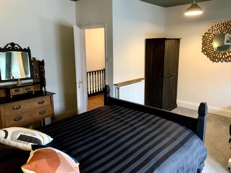 Chic Townhouse Near Tunnels Beaches Ilfracombe Eksteriør bilde