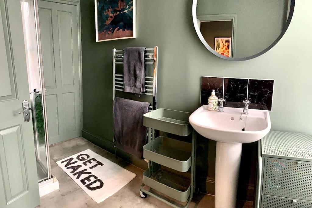 Chic Townhouse Near Tunnels Beaches Ilfracombe Eksteriør bilde