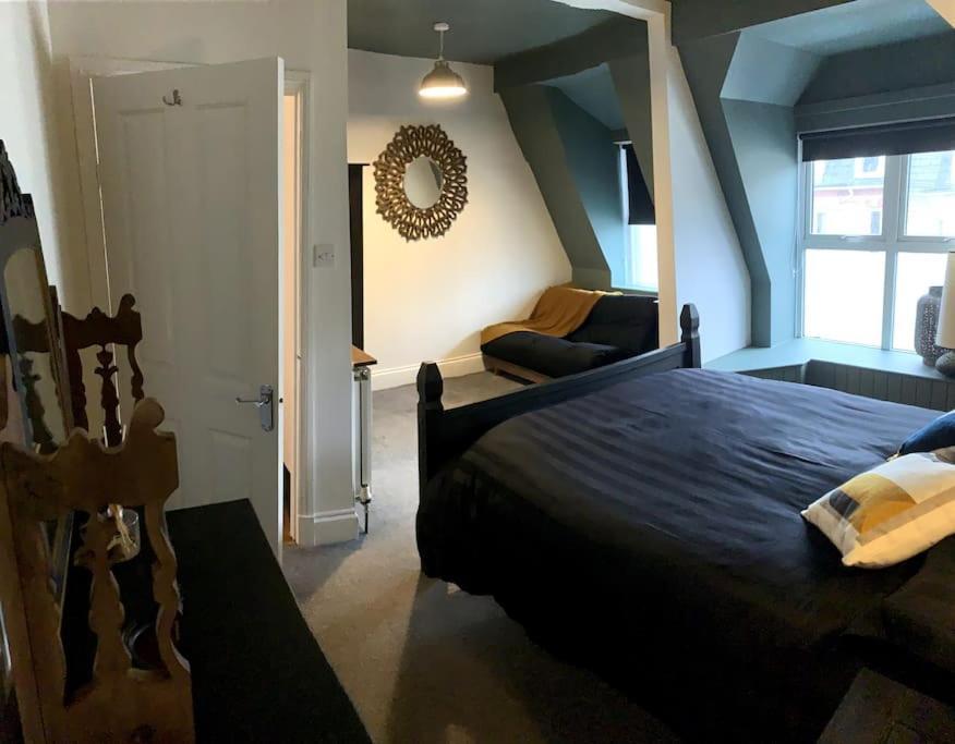 Chic Townhouse Near Tunnels Beaches Ilfracombe Eksteriør bilde